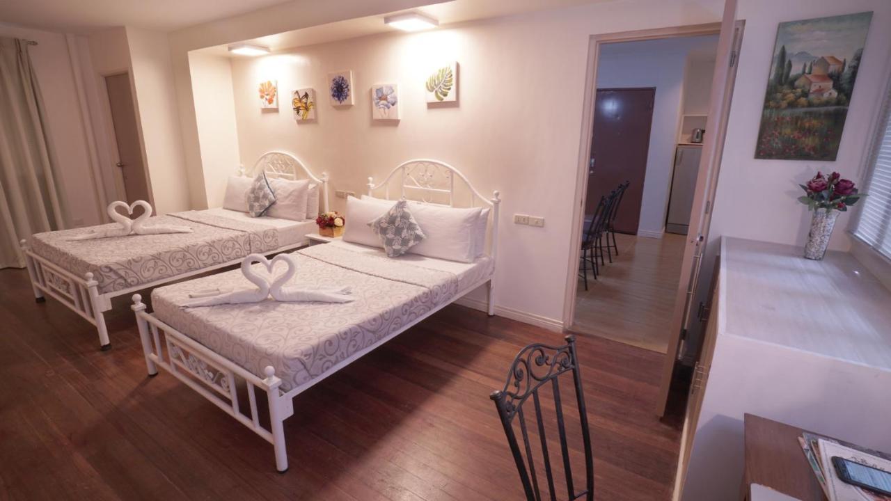 1775 Adriatico Suites Манила Экстерьер фото