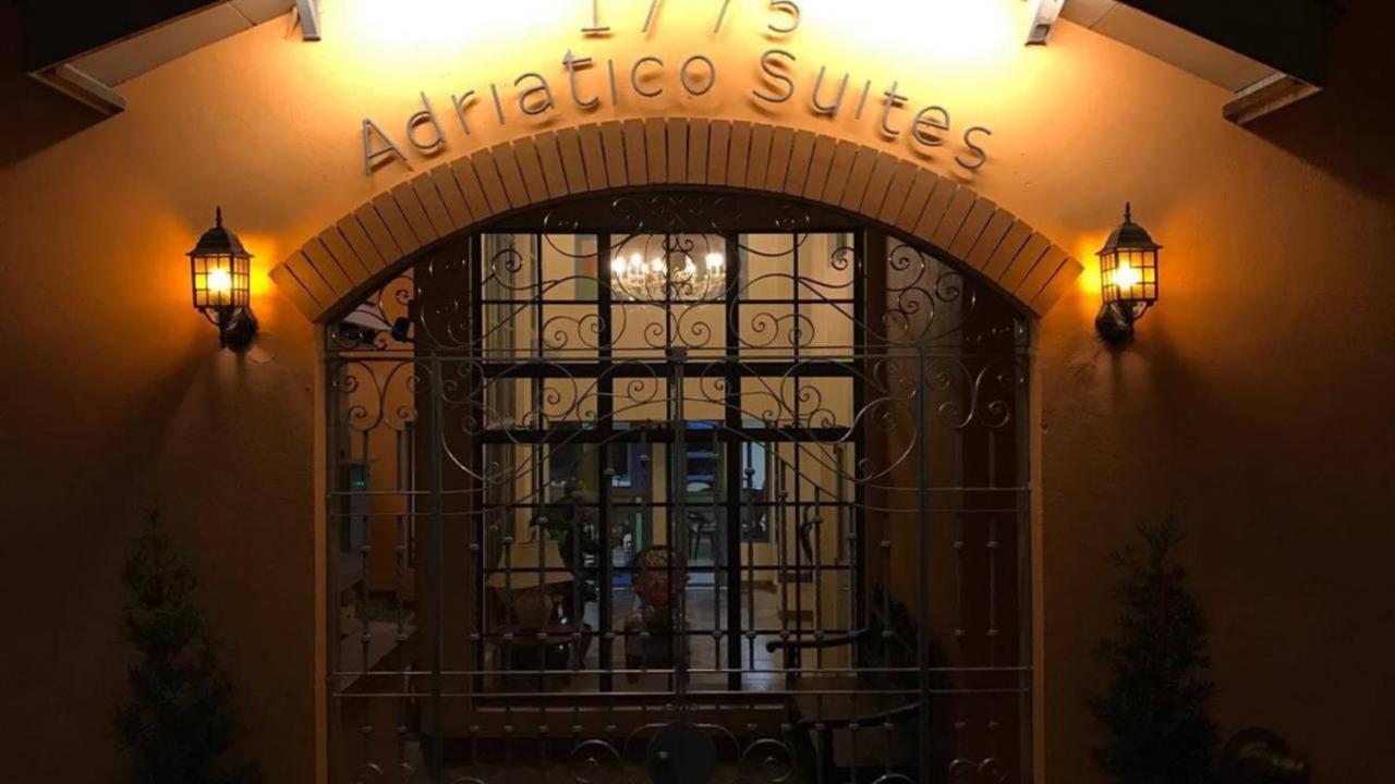 1775 Adriatico Suites Манила Экстерьер фото