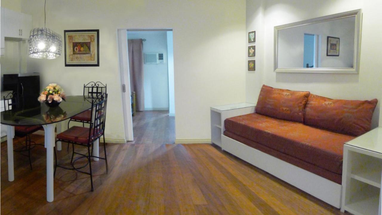 1775 Adriatico Suites Манила Экстерьер фото